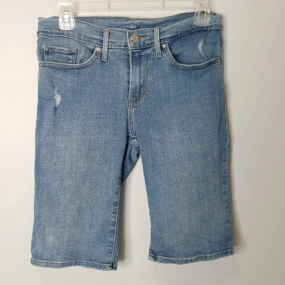 Levis levi jean